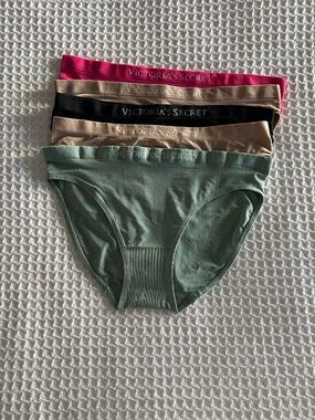 Victoria Secret (M) Bikini Underwear